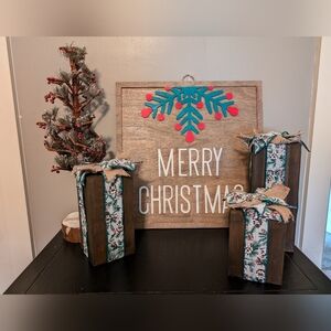 Christmas decoration/ Wood Christmas Presents